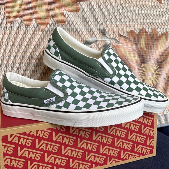 Vans Men’s Classic Slip-0n
Color Theory Checkerboard
VN0A5JMHYQW
Sneakers - Picture 7 of 16